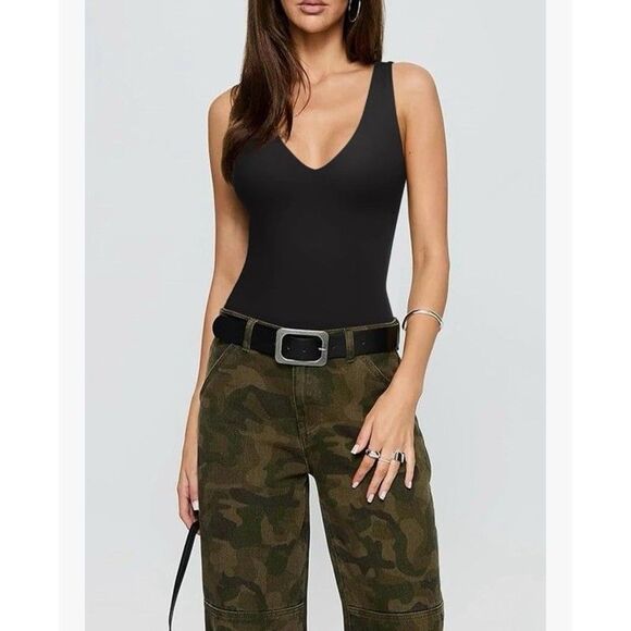 REORIA Sexy Plunge Bodysuit M Black Deep V Neck Sleeveless Backless Top Thong - Picture 1 of 10